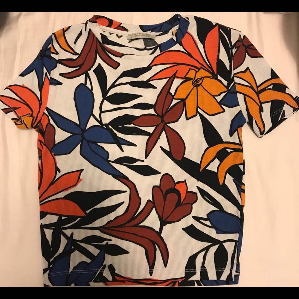 MULTI COLORED FLORAL TOP // WORN ONCE